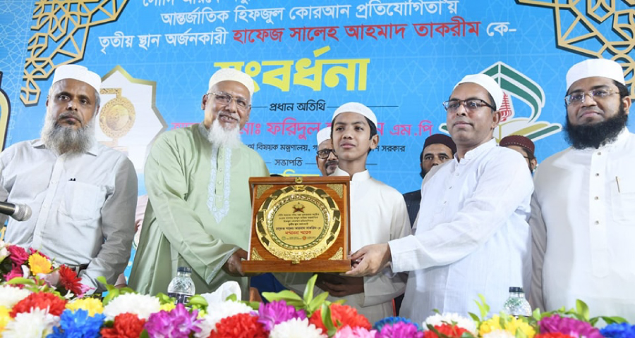 ১৪বার নদী ভাঙনের শিকারের পর তাকরীমের ঠাঁই হয় টিনের ঘরে