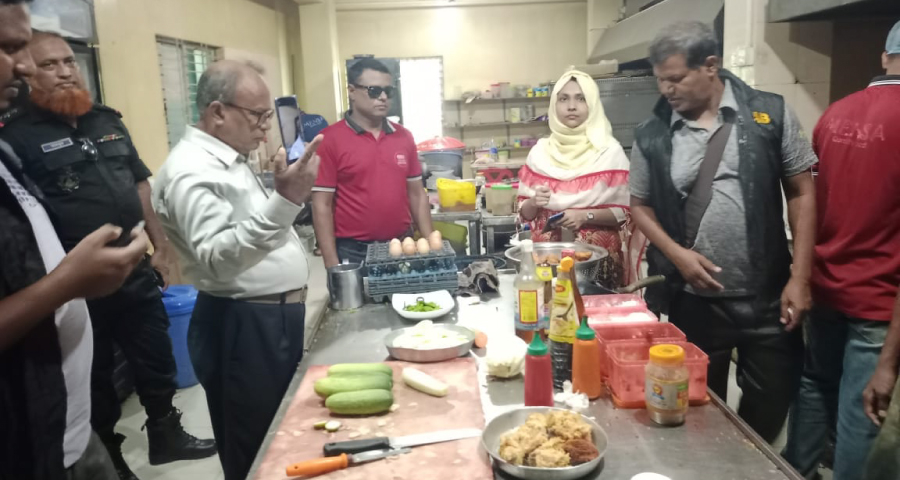 ময়মনসিংহে রেস্টুরেন্টে ভোক্তা অধিদপ্তরের অভিযান, জরিমানা