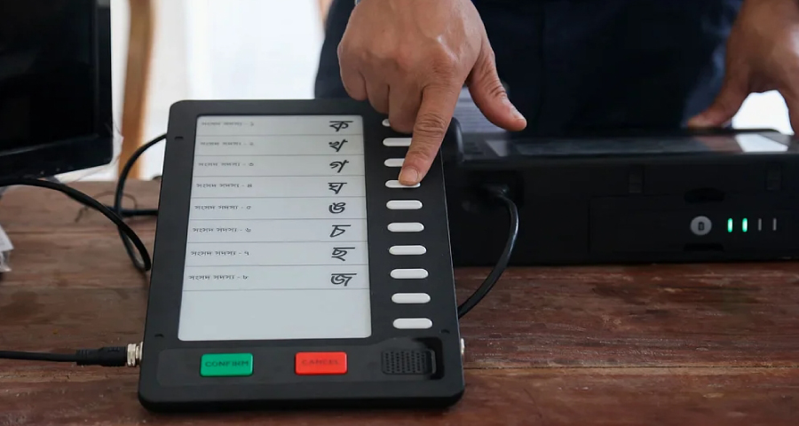 ২ লাখ ইভিএম কিনতে ৮৭১১ কোটি টাকার প্রকল্প চূড়ান্ত করেছে ইসি