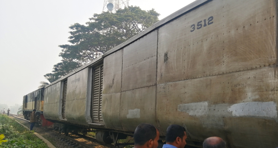 সাড়ে ৩ ঘণ্টা পর ময়মনসিংহে রেল যোগাযোগ সচল