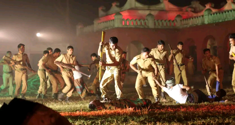 শেরপুরে গণহত্যার পরিবেশ থিয়েটারের ‘একাত্তরের বীরকন্যা’ নাটক মঞ্চায়ন