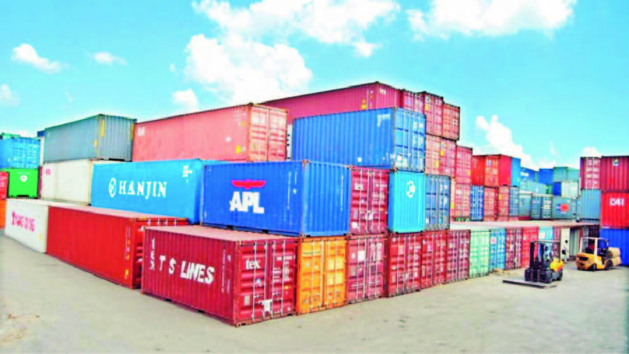 মালয়েশিয়ায় জাহাজের কনটেইনার থেকে বাংলাদেশি কিশোর উদ্ধার