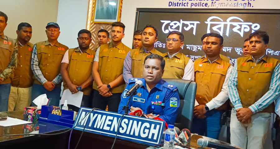 সংঘবদ্ধ ধর্ষণের পর হত্যা করে গাছের সঙ্গে ঝুলিয়ে রাখা হয় স্কুলছাত্রীর লাশ