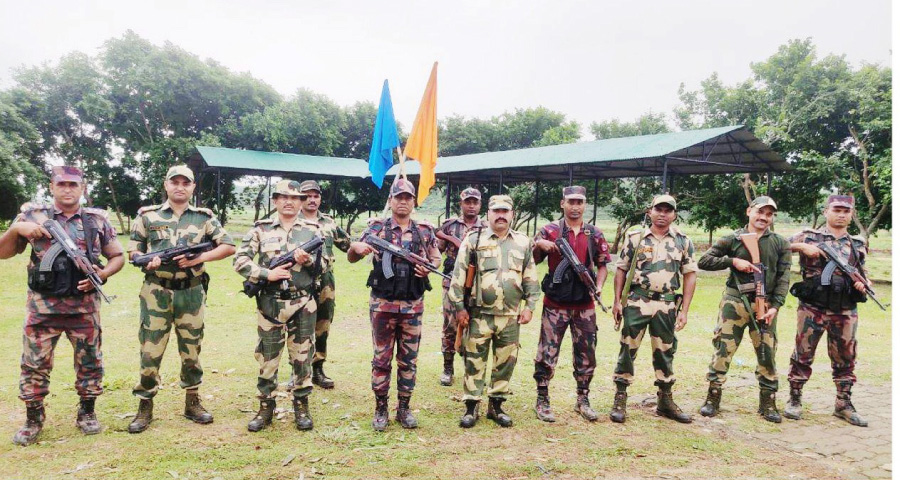 সীমান্তে বিজিবি ও বিএসএফ  এর মধ্যে পতাকা বৈঠক অনুষ্ঠিত