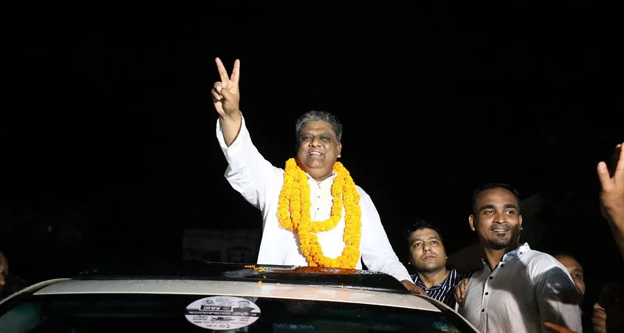 সিলেটের নতুন মেয়র আনোয়ারুজ্জামান চৌধুরী