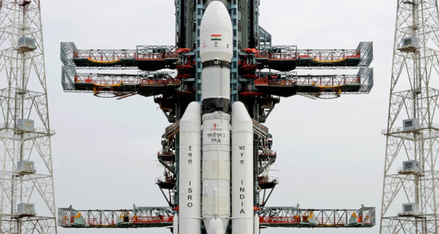 ইতিহাস গড়ে চাঁদে অবতরণ করল ভারতের ‘চন্দ্রযান-৩’