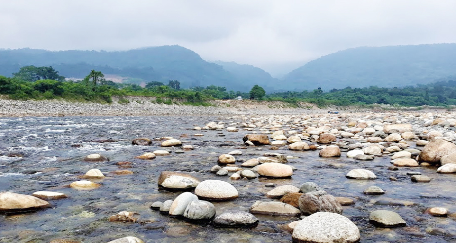 সিলেট সাদাপাথরে পানিতে ডুবে পর্যটকের মৃত্যু
