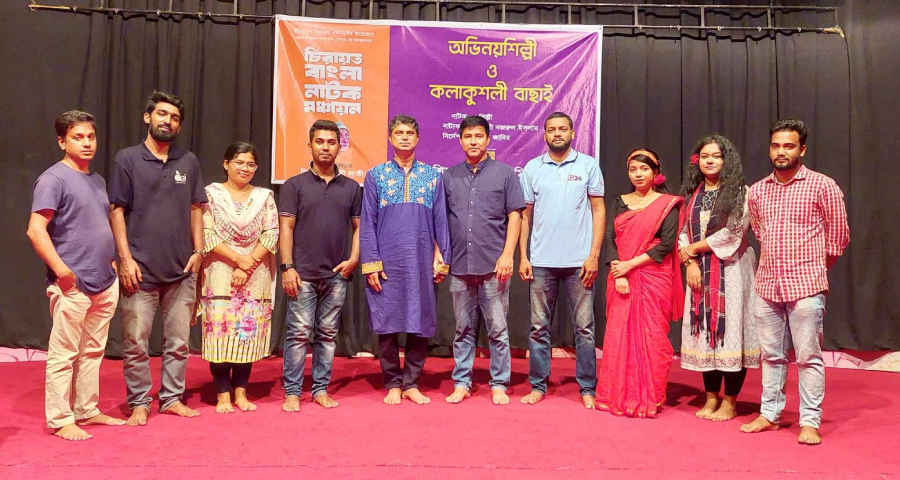 নজরুলের “শিল্পী” হয়ে এক যুগ পর মঞ্চে ফিরছেন রাব্বী