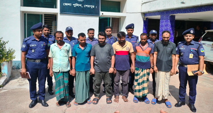 শেরপুরে কঙ্কাল চোরচক্রের ৬ সদস্য গ্রেপ্তার