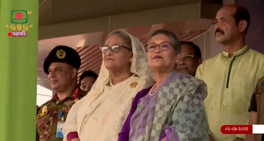 দেশের প্রথম এলিভেটেড এক্সপ্রেসওয়ের উদ্বোধন করলেন প্রধানমন্ত্রী