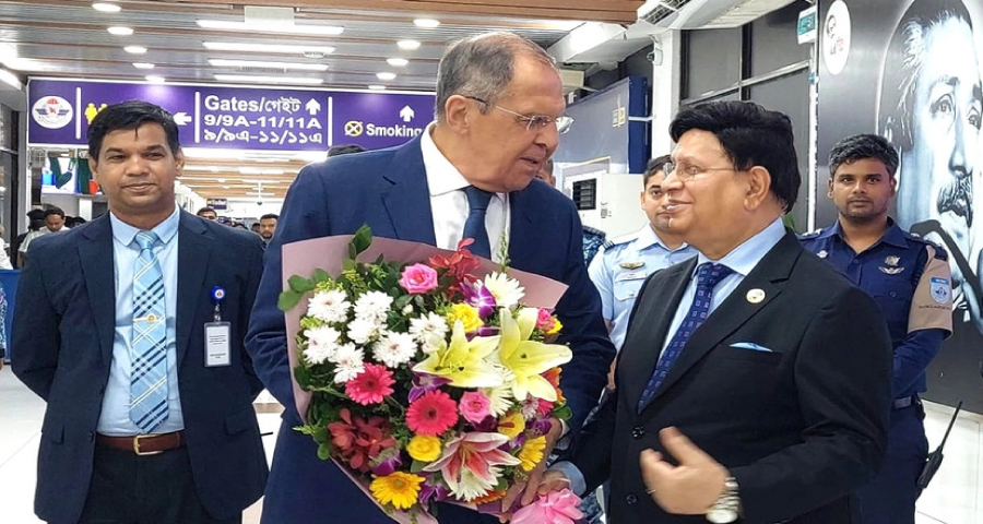 ঢাকায় পৌঁছেছেন রুশ পররাষ্ট্রমন্ত্রী সার্গেই লাভরভ