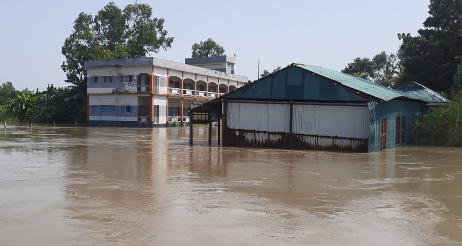 জামালপুরের সার্বিক বন্যা পরিস্থিতির অবনতি হয়েছে