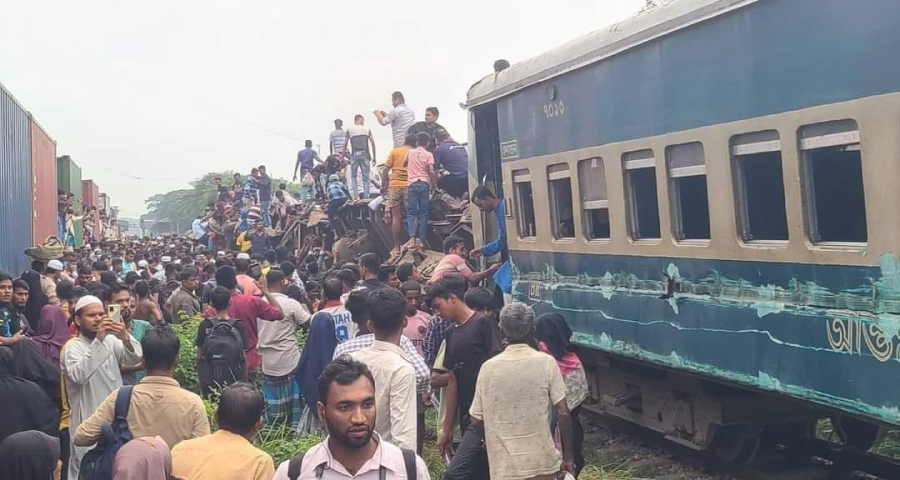 ভৈরবে ট্রেন দুর্ঘটনায় নিহত বেড়ে ১৮