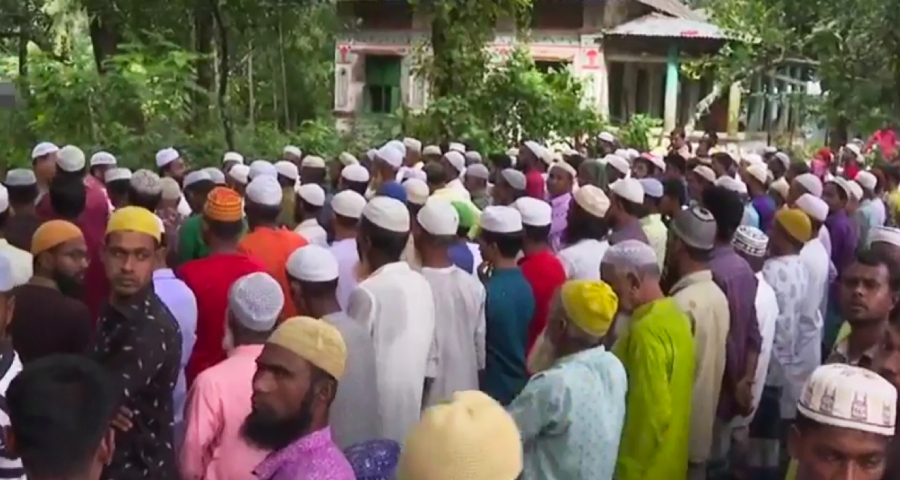 পরিবারের চারজনের জানাজা একসঙ্গে পরতে হবে ভাবেননি কেউ
