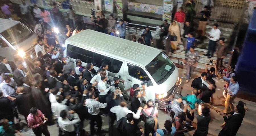 আদালতে মির্জা ফখরুল, কারাগারে রাখার আবেদন