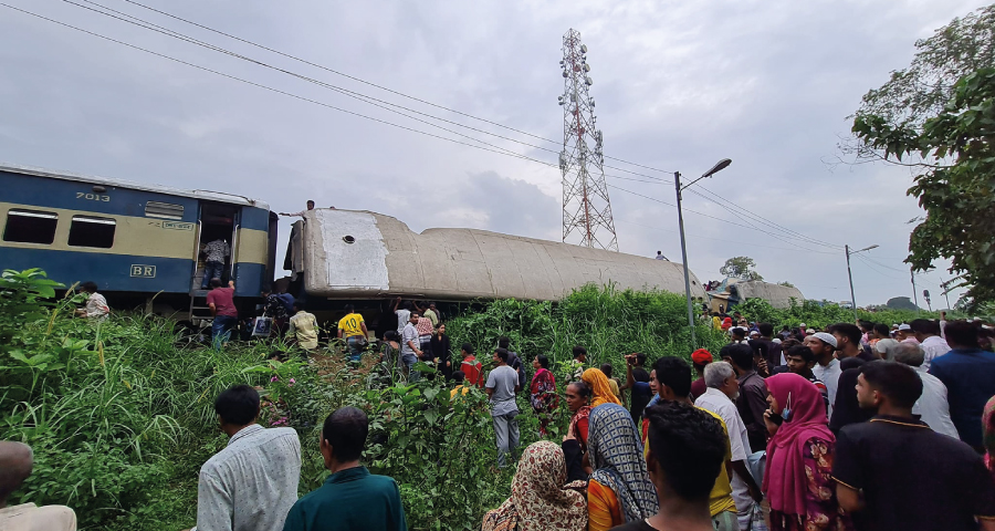 ﻿ভৈরব ট্রেন দুর্ঘটনা : চালক, সহকারী চালক ও গার্ডের বিরুদ্ধে মামলা