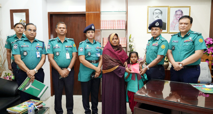 মৃত্যুর ৭২ ঘণ্টার মধ্যেই পেনশন পেল কনস্টেবল আমিরুলের পরিবার