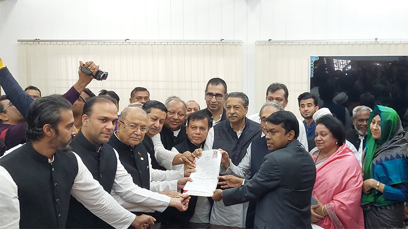 প্রধানমন্ত্রীর পক্ষে গোপালগঞ্জ-৩ আসনে মনোনয়নপত্র দাখিল