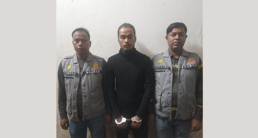 ‘ভাইরাল’ হতে মোটরসাইকেলে আগুন, গ্রেপ্তার ইউটিউবার