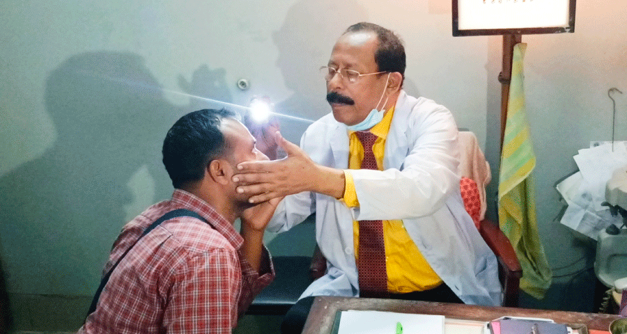 আমৃত্যু মানুষের সেবা করতে চান স্বাধীনতা পদকে ভূষিত ডা. হরিশংকর দাশ