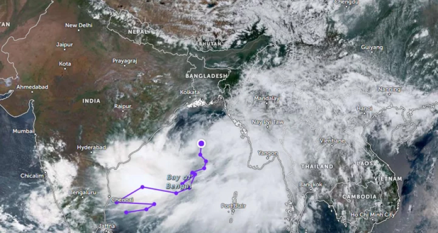রাতেই মহাবিপদ সংকেত দেখানো হতে পারে: দুর্যোগ প্রতিমন্ত্রী