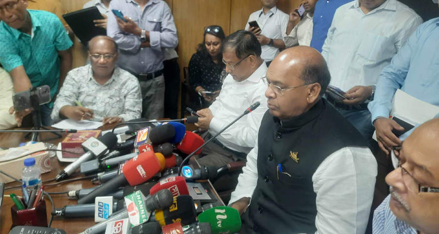 ঘূর্ণিঝড় রেমাল: সব মন্ত্রণালয়ের কর্মকর্তা-কর্মচারীদের ছুটি বাতিল