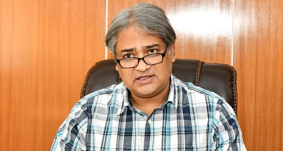 সাবেক তথ্য প্রতিমন্ত্রী মোহাম্মদ এ আরাফাত, স্ত্রী ও ব্যবসাপ্রতিষ্ঠানের ব্যাংক হিসাব স্থগিত