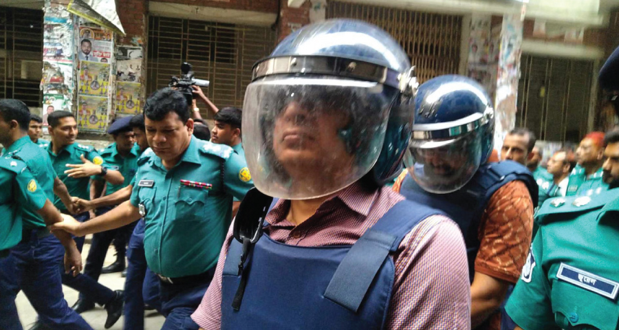 সাবেক আইজিপি আব্দুল্লাহ আল মামুনের ৮ দিন, শহীদুল হকের ৭ দিন রিমান্ড মঞ্জুর