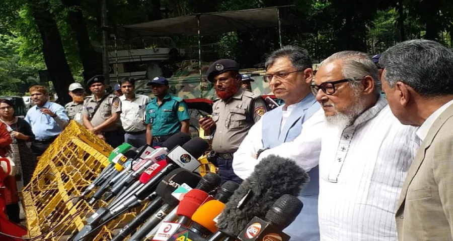 প্রধান উপদেষ্টা ড. ইউনূসের সঙ্গে বিএনপির ৩ নেতার বৈঠক