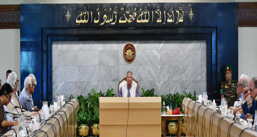 রাষ্ট্র সংস্কার বিষয়ে প্রধান উপদেষ্টার কাছে অগ্রগতি জানালেন কমিশনপ্রধানরা