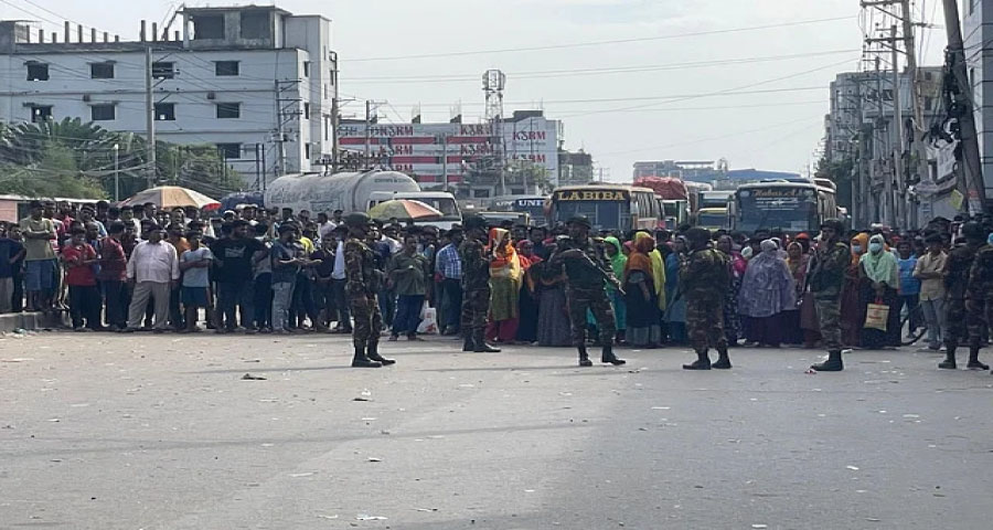 ৫২ ঘণ্টা অবরোধের পর ঢাকা–ময়মনসিংহ মহাসড়ক ছাড়লেন শ্রমিকেরা