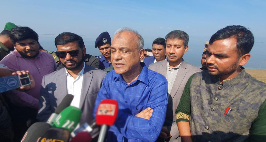 আন্দোলন নিরসনে আমরা কঠোর হতে চাই না: স্বরাষ্ট্র উপদেষ্টা