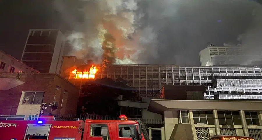 বৈদ্যুতিক লুজ কানেকশনের কারণে সচিবালয়ে অগ্নিকাণ্ড