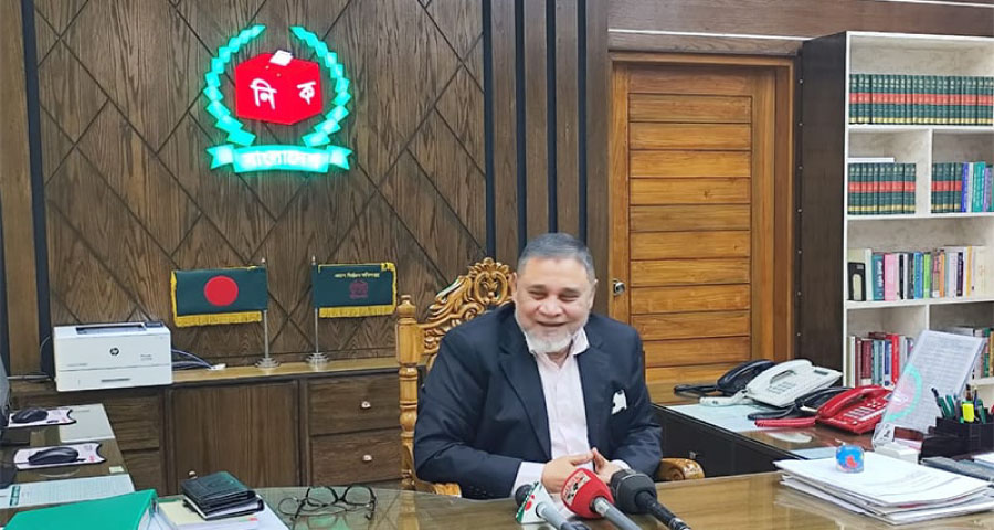 ইভিএম নয়, ভোট হবে ব্যালটে : সিইসি