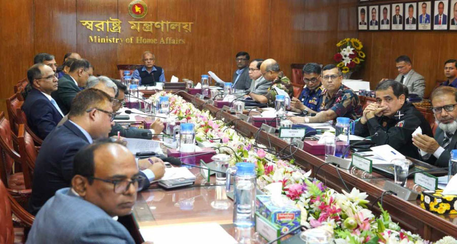 অবৈধ বিদেশিদের বাংলাদেশে থাকতে দেওয়া হবে না: স্বরাষ্ট্র উপদেষ্টা