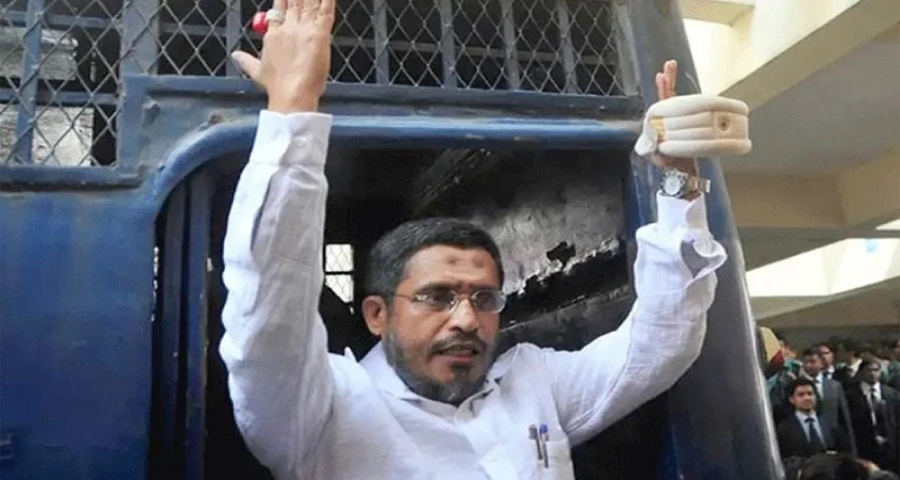 ১০ ট্রাক অস্ত্র মামলায় খালাস পেলেন বাবর, কারামুক্তিতে বাধা নেই